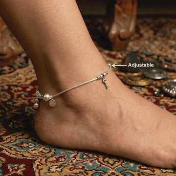 Minimal Muse – Antique Finish Anklets