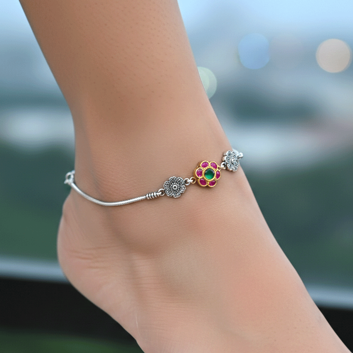 Antique Floral Charm Anklet