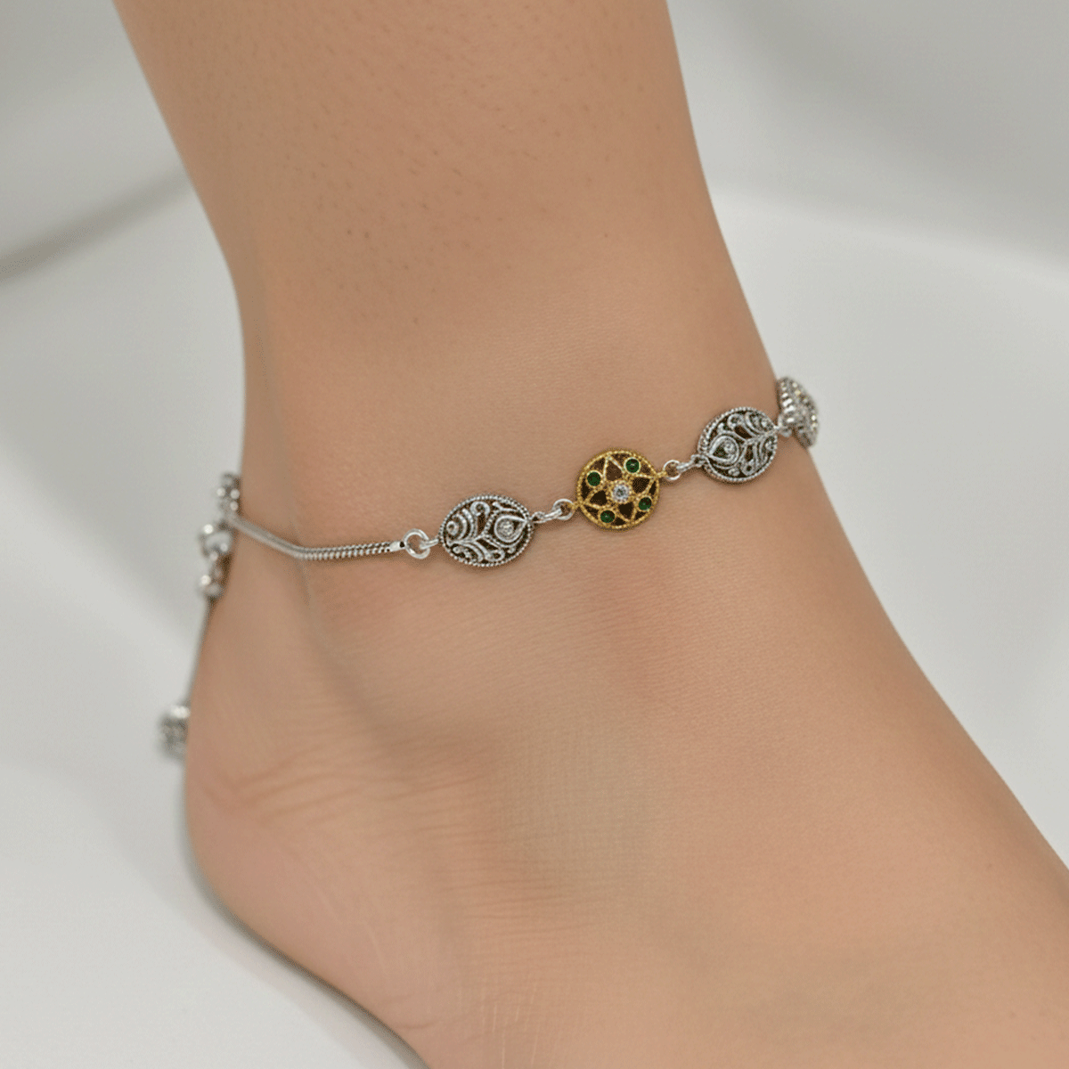 Antique Floral Charm Anklet