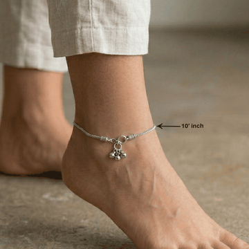 Minimal Muse – Antique Finish Anklets