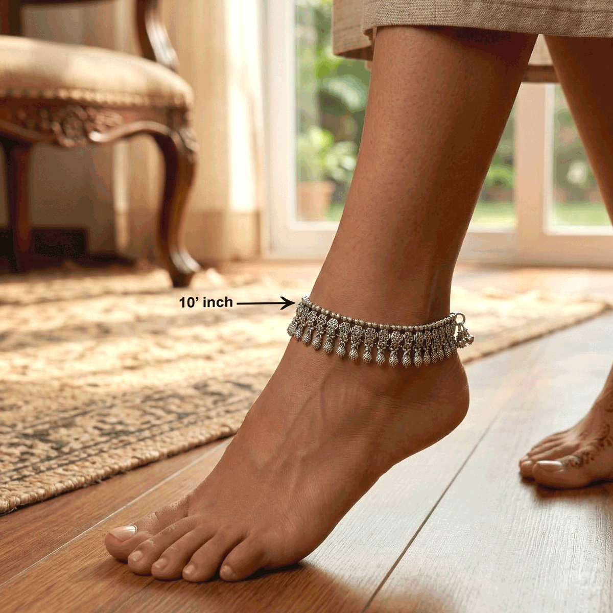 Antique Floral Charm Anklet