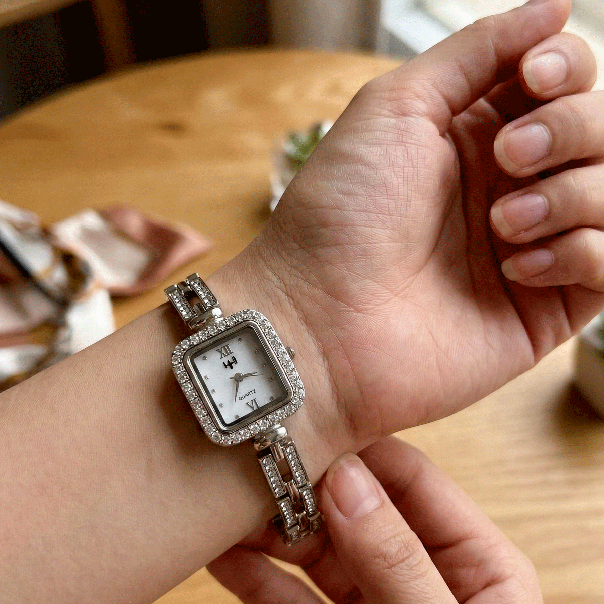Classic Silver Wrist Watch