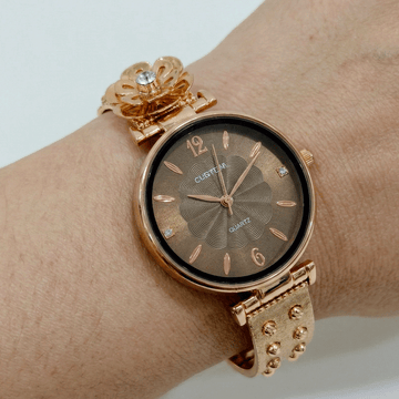 Classic Silver Wrist Watch