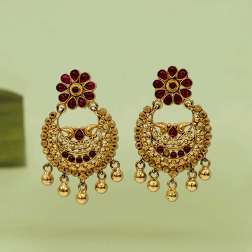 Graceful Chandbali Studs