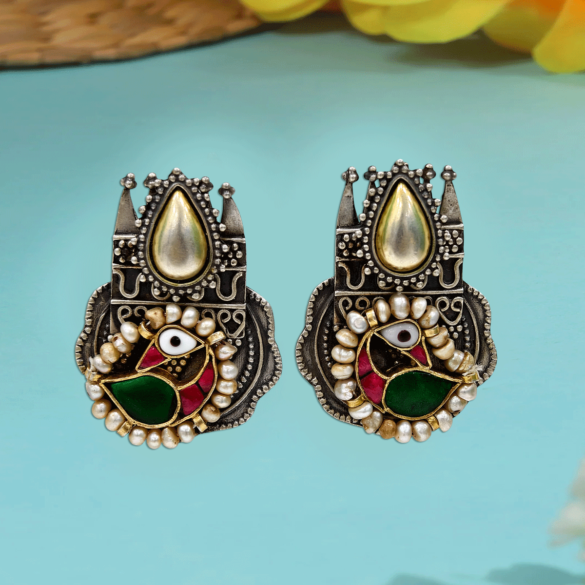 Grand Victorian Studs