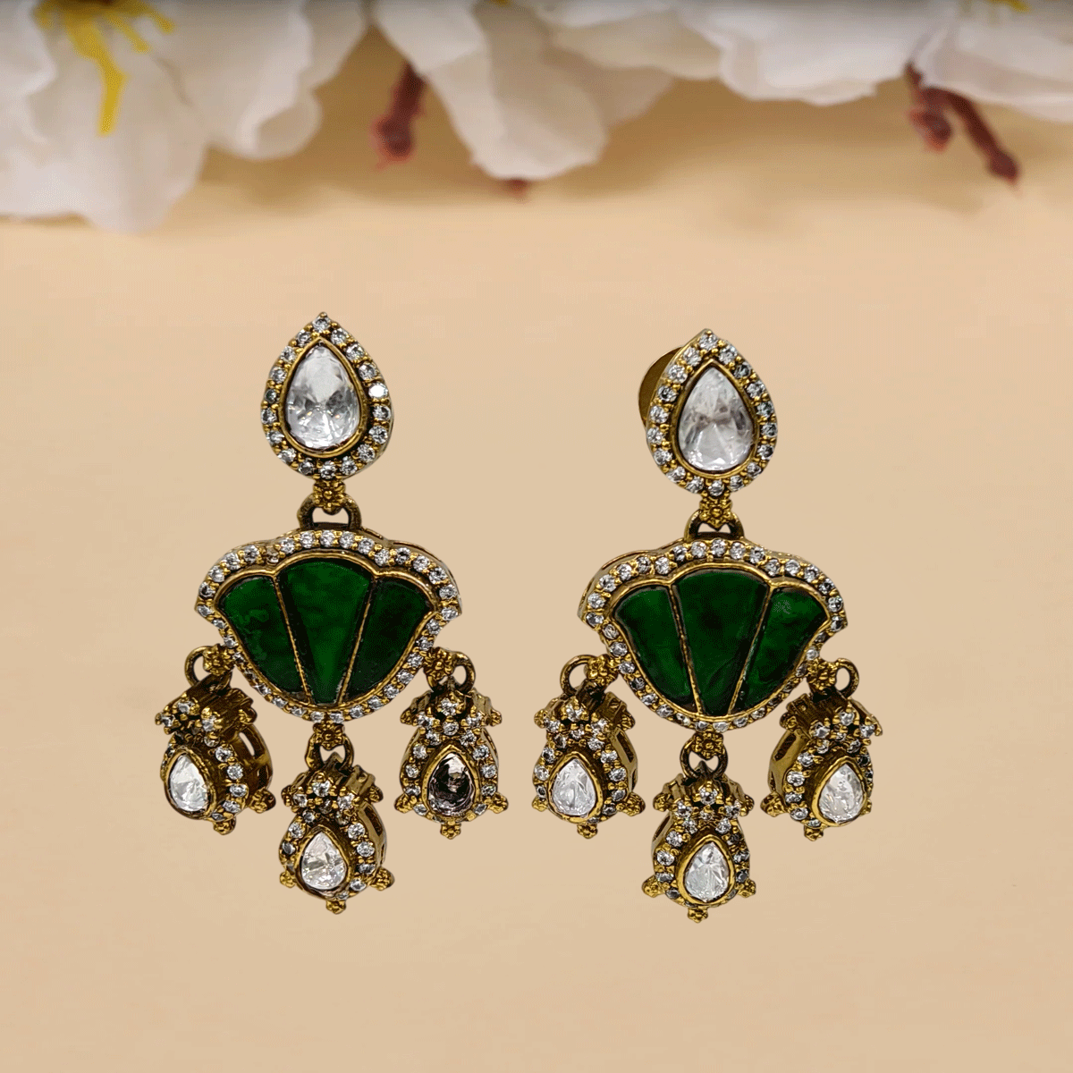 Grand Victorian Studs