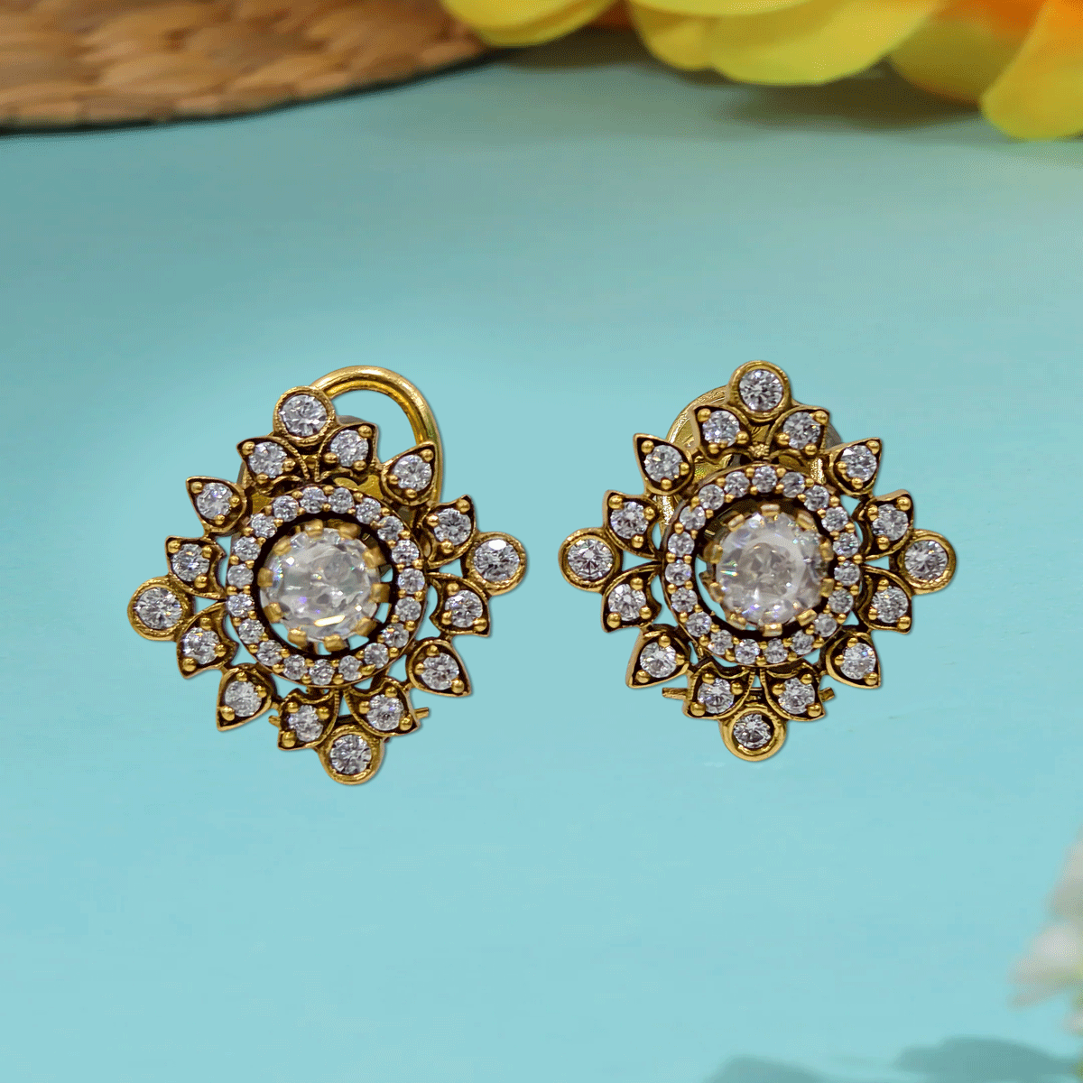 Grand Victorian Studs