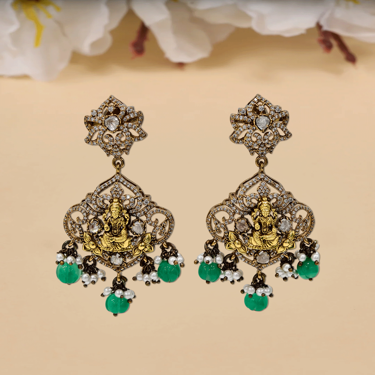 Grand Victorian Studs