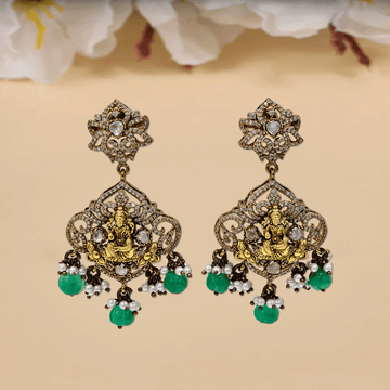 Grand Victorian Studs