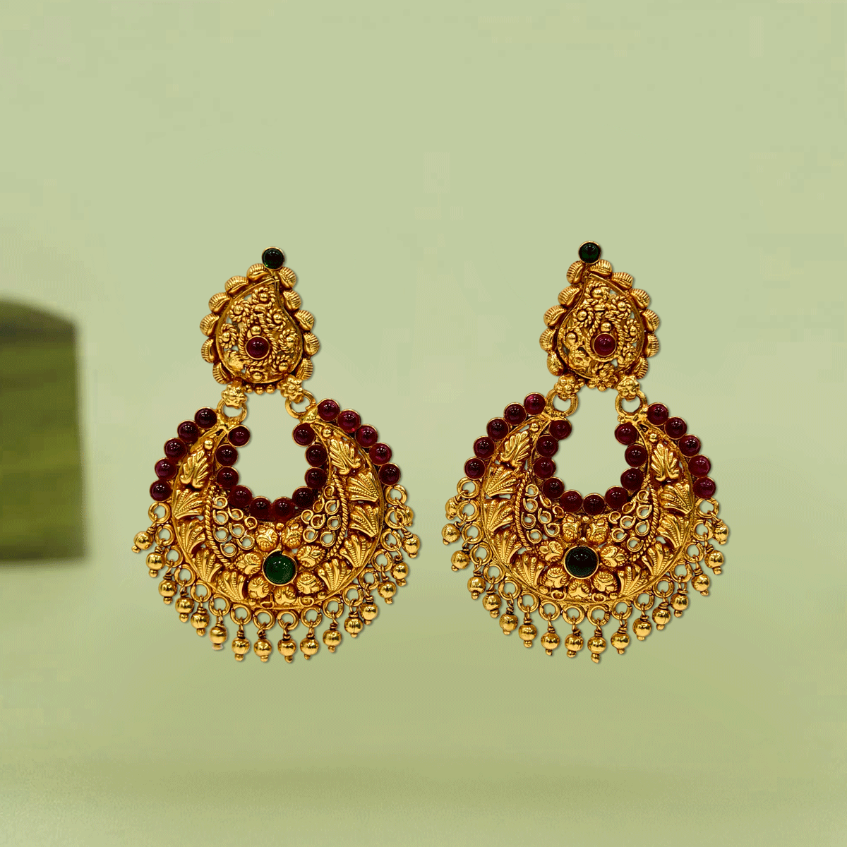 Graceful Chandbali Studs