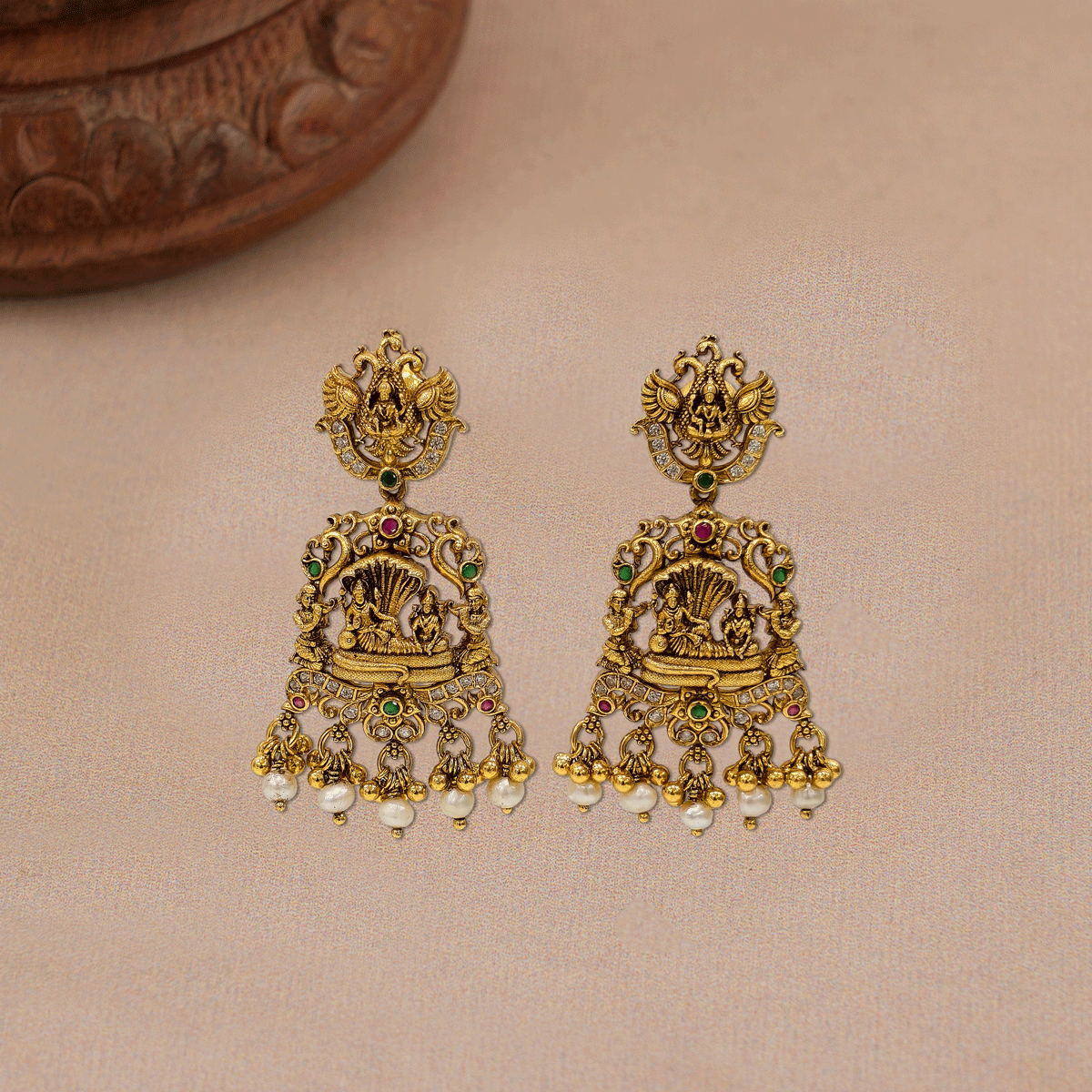 Majestic Jhumkas