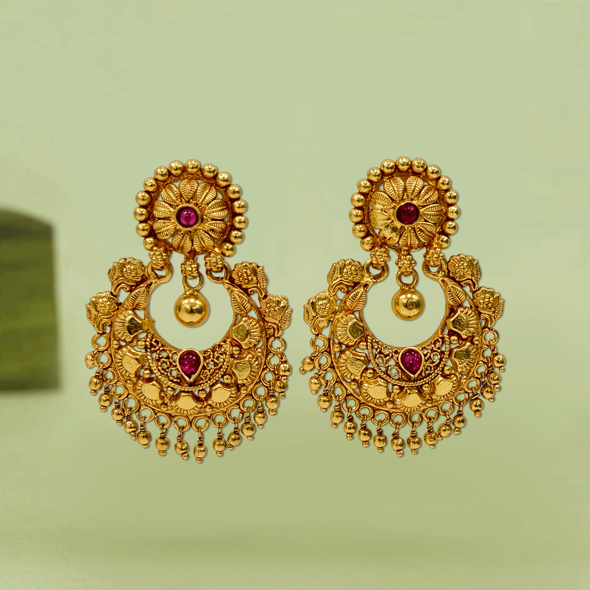 Graceful Chandbali Studs