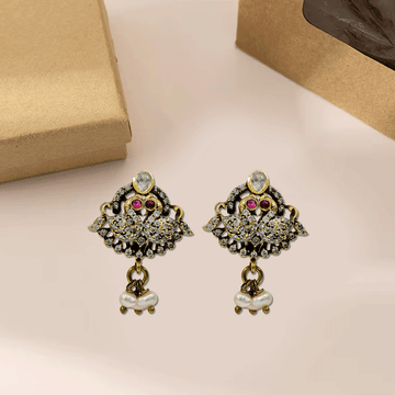 Grand Victorian Studs