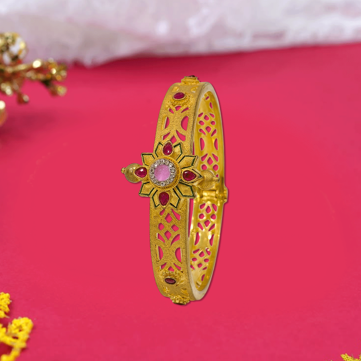 Elegant Solo Bangle
