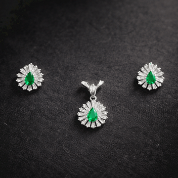 Charming  Pendant Set