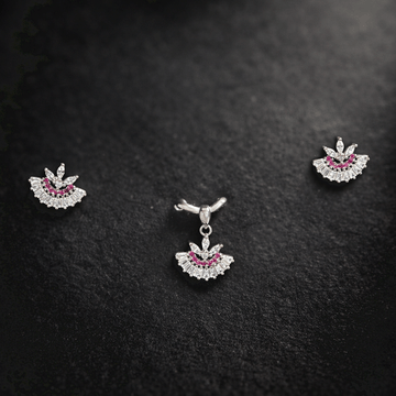 Charming  Pendant Set