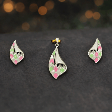 Charming  Pendant Set