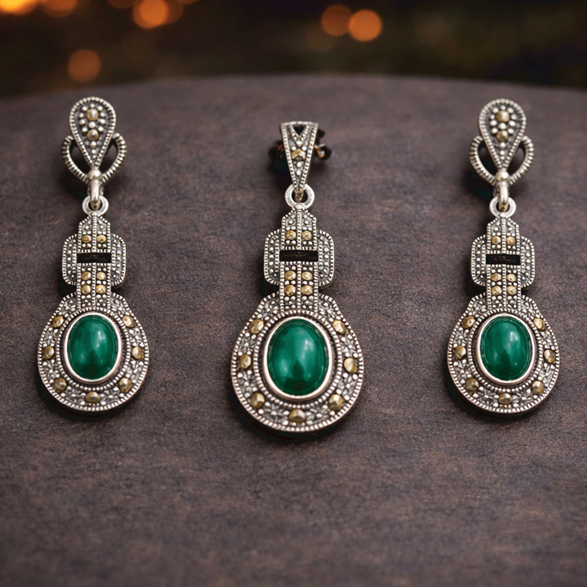 Charming  Pendant Set