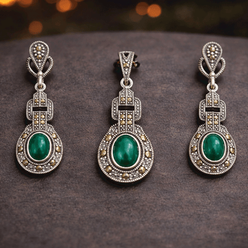 Charming  Pendant Set