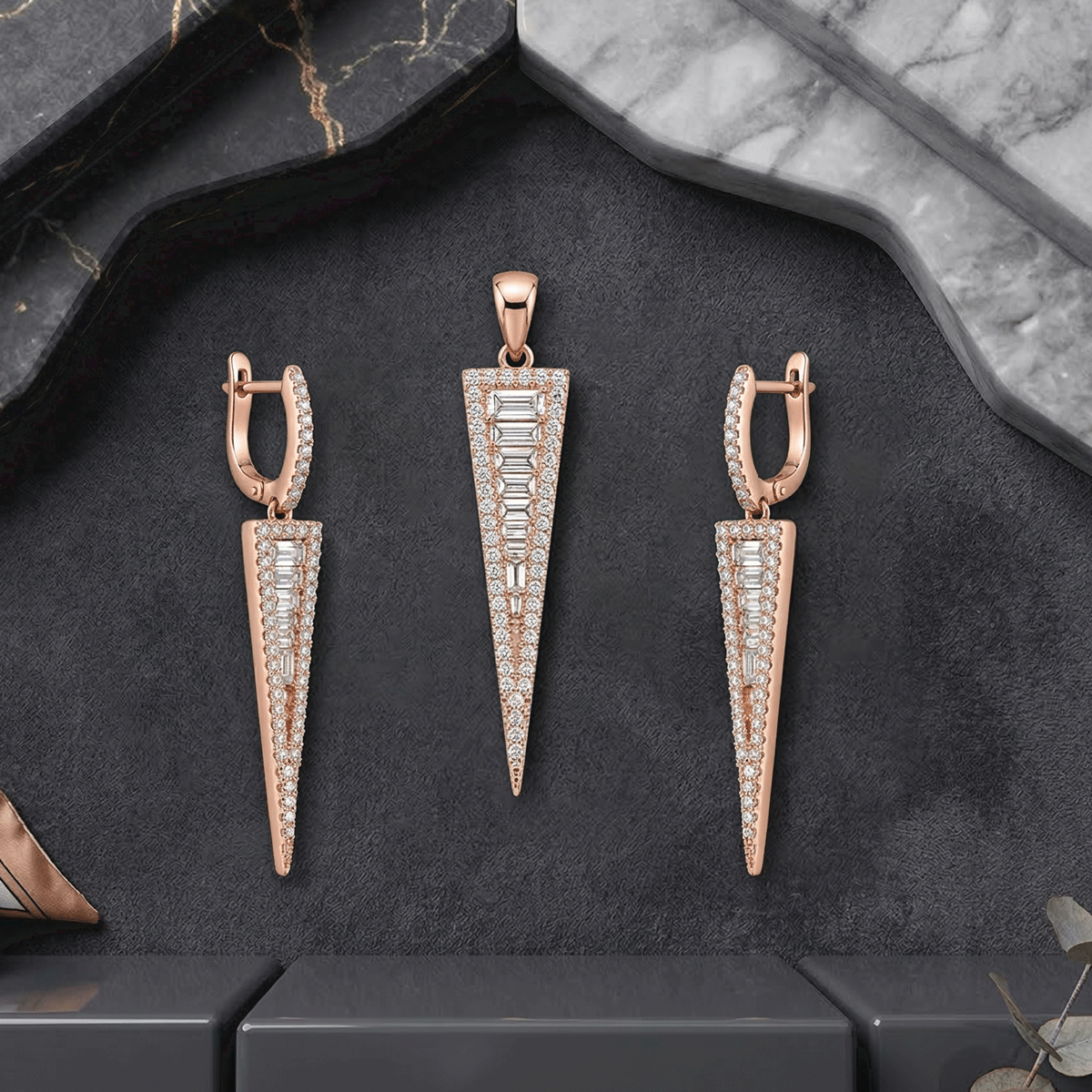 Graceful Rose Gold Pendant Set