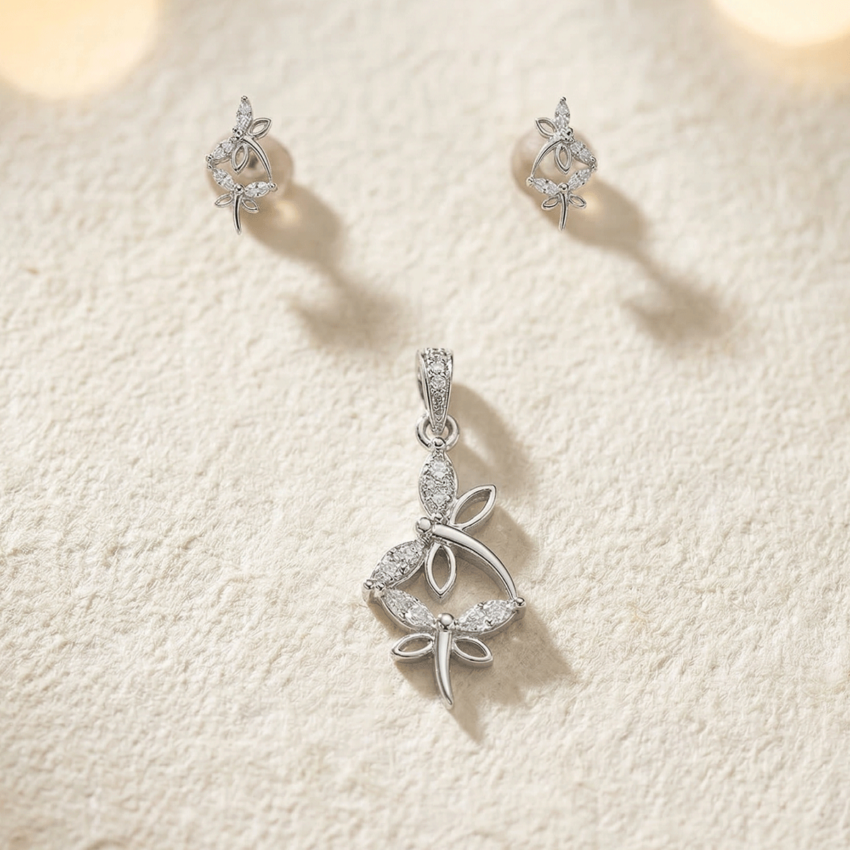 Charming  Pendant Set