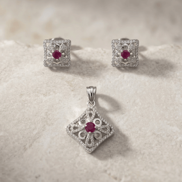 Charming  Pendant Set