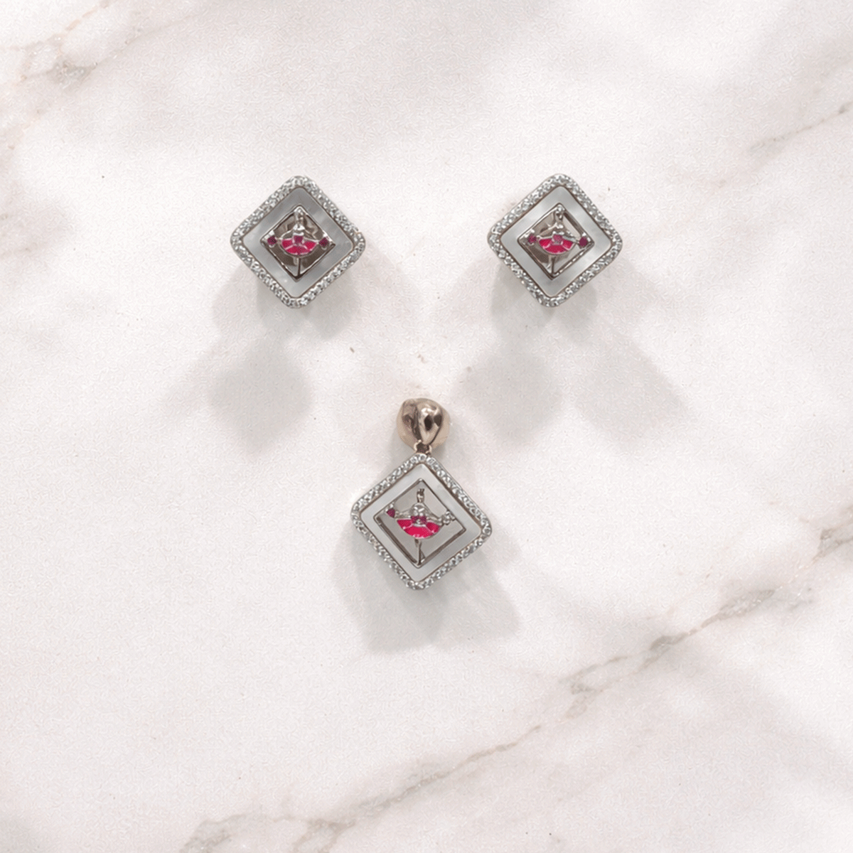 Charming  Pendant Set