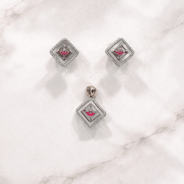 Charming  Pendant Set