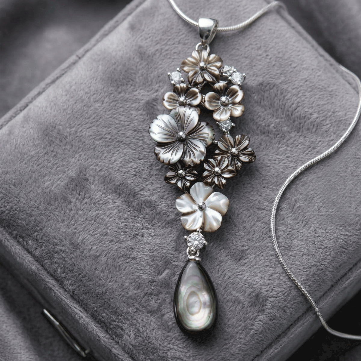 Daily Glow Silver Dollar