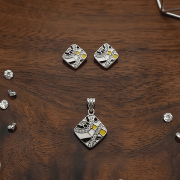 Charming  Pendant Set