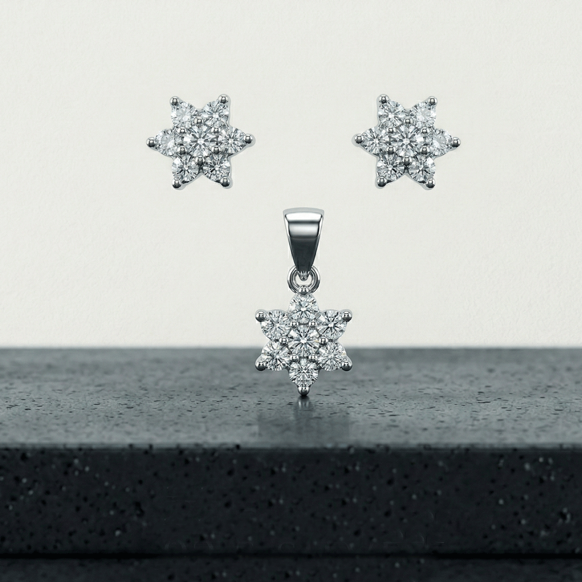 Kids Pendant Set – Cute & Shiny