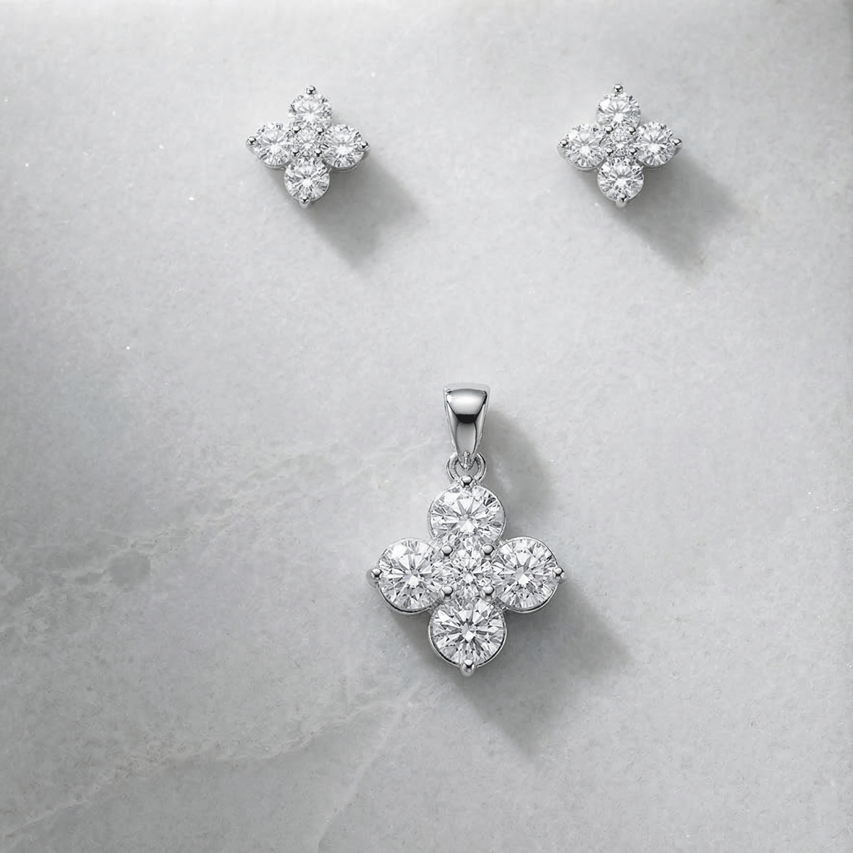 Charming  Pendant Set