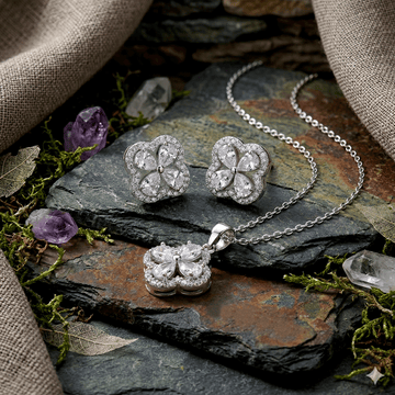 Charming  Pendant Set