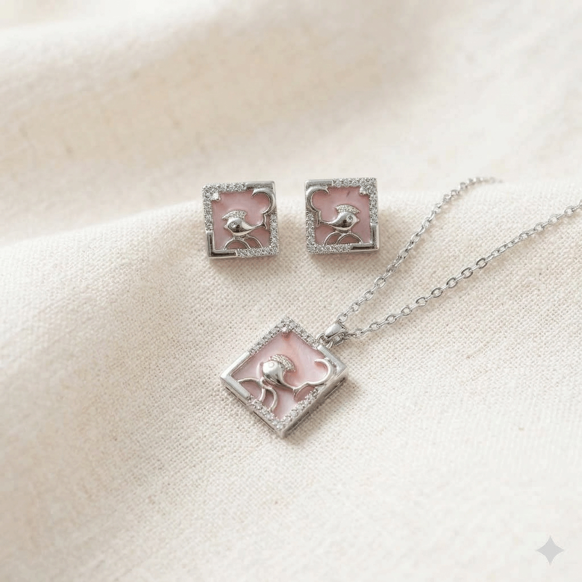 Charming  Pendant Set