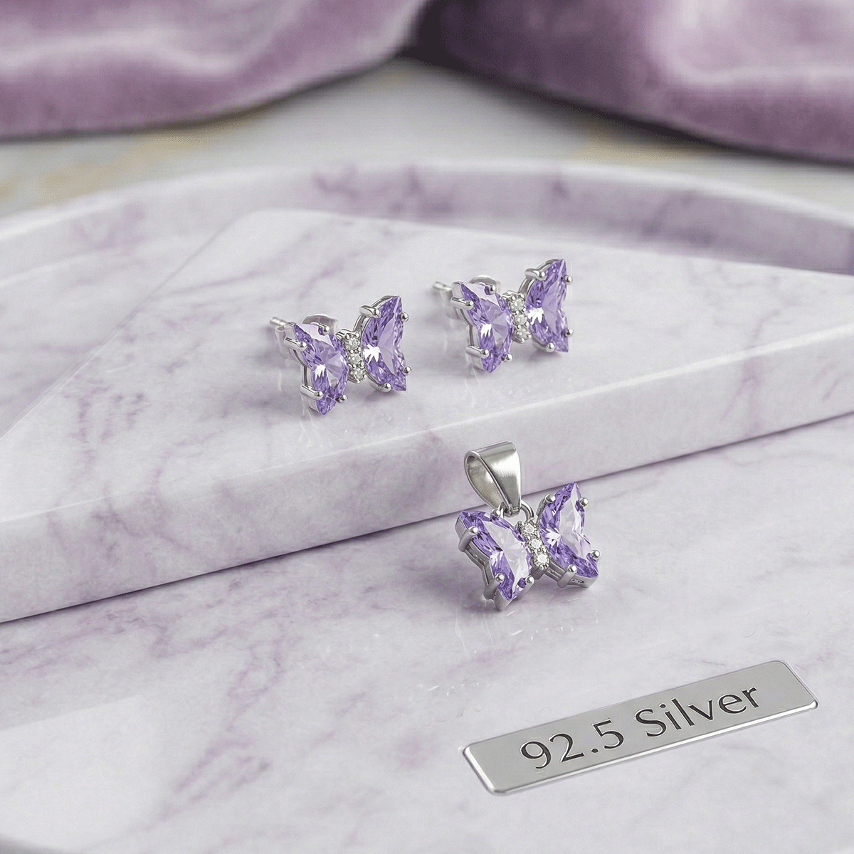 Charming  Pendant Set