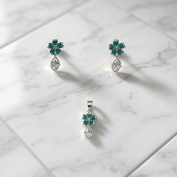 Charming  Pendant Set