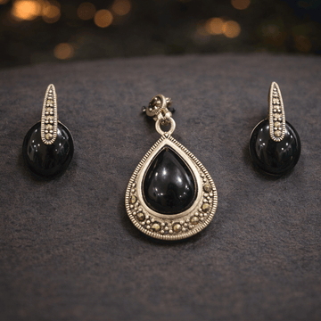 Charming  Pendant Set