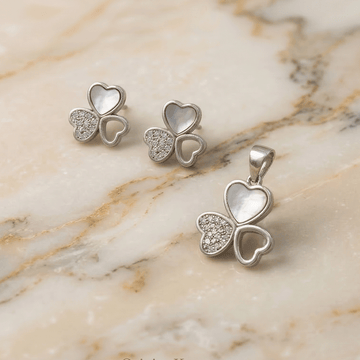 Charming  Pendant Set