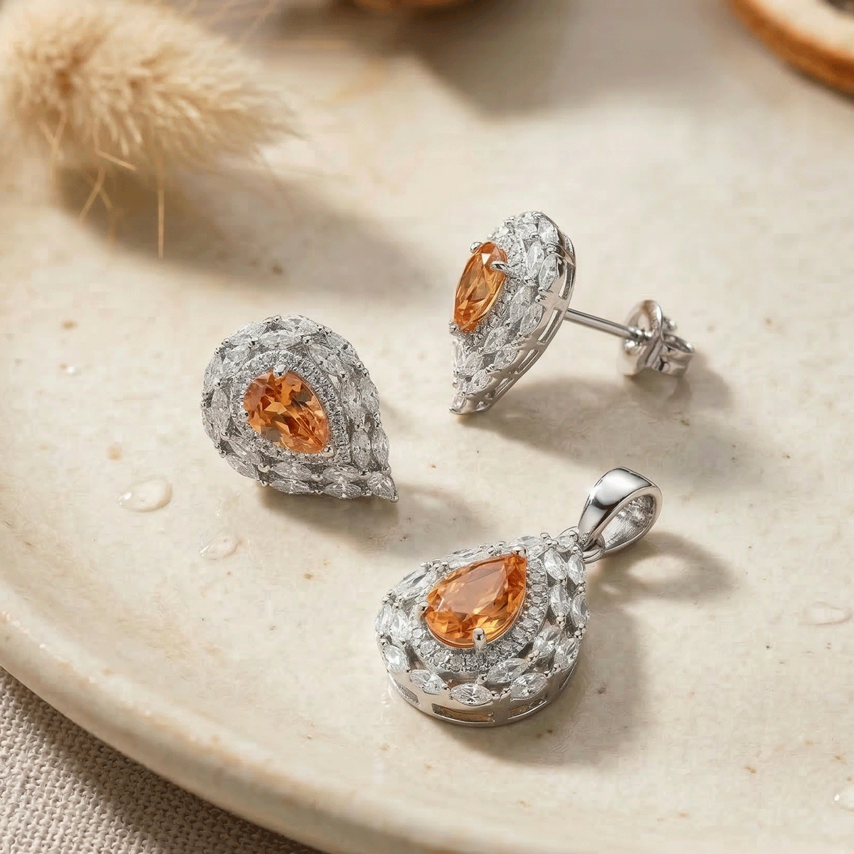Charming  Pendant Set