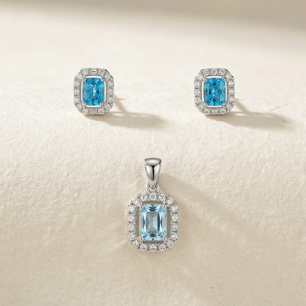 Charming  Pendant Set