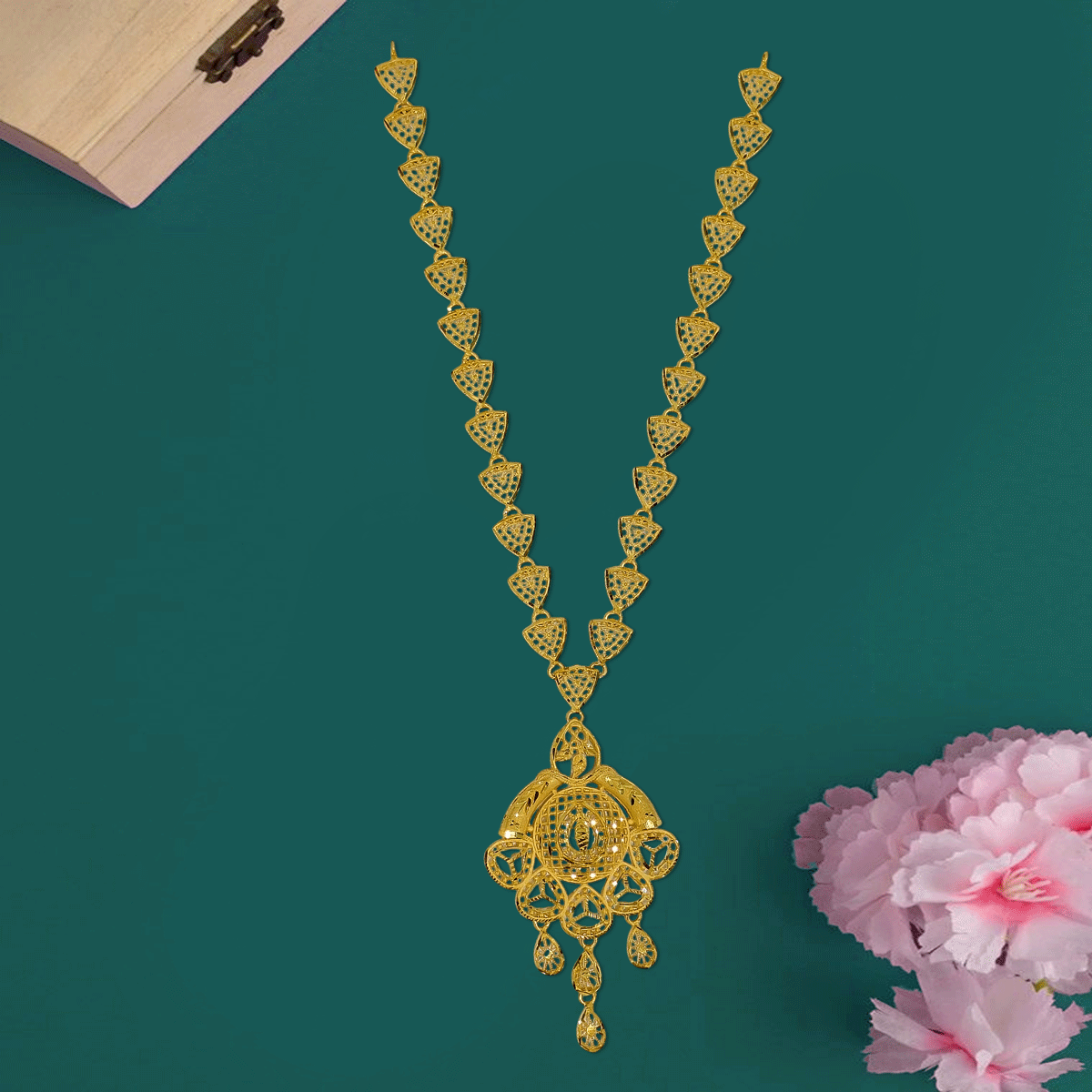 Golden Elegance Necklace