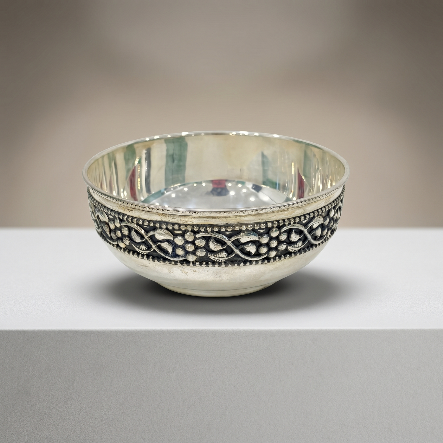 92.5 Sterling Silver Antique Bowl with Oxidized Floral Border