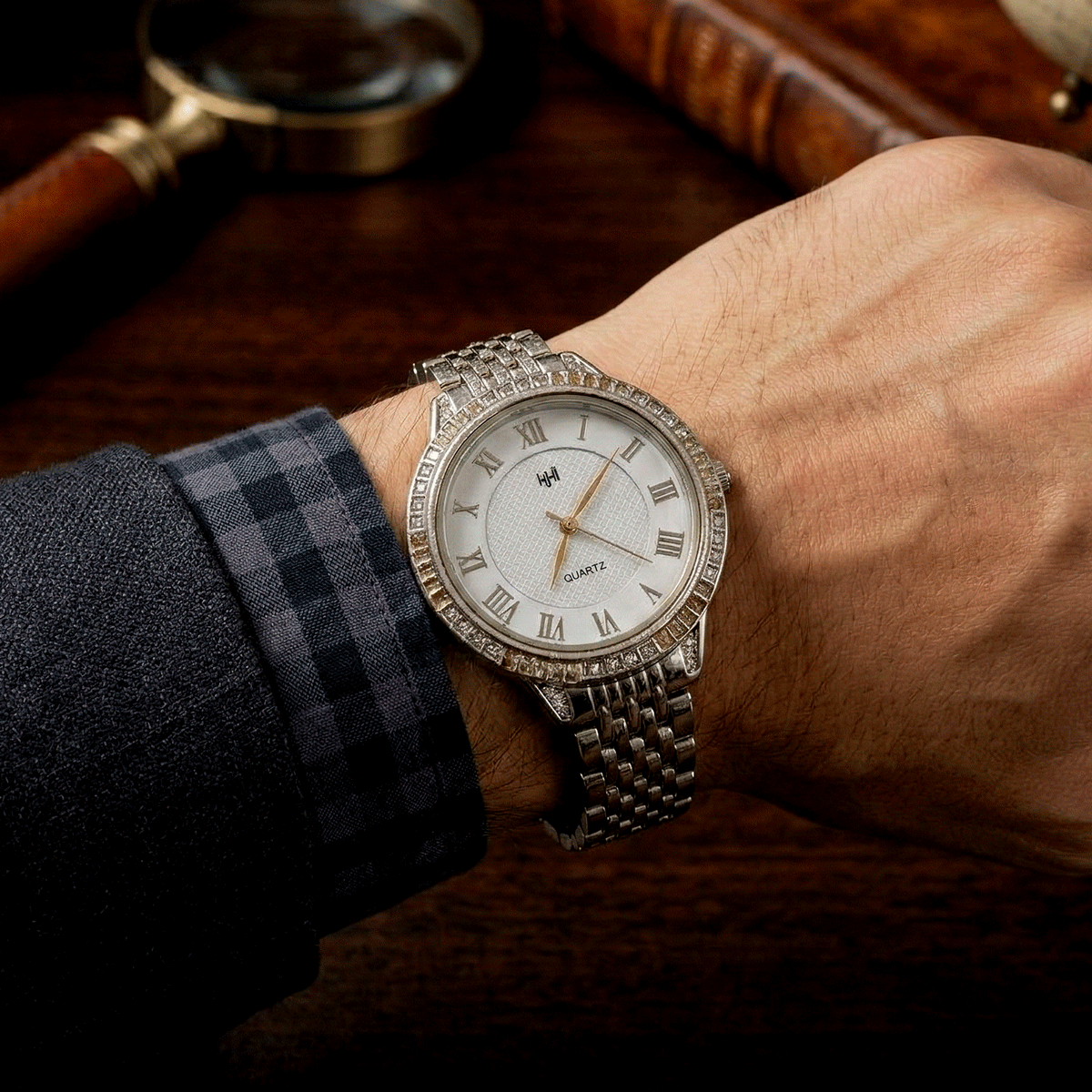 Classic Silver Wrist Watch